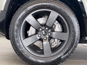 Land Rover Defender 110 P400e X-Dynamic HSE - Image 10