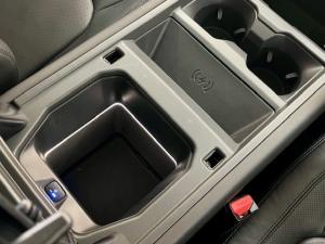 Land Rover Defender 110 P400e X-Dynamic HSE - Image 7
