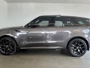 Land Rover Range Rover P460e HSE - Image 2