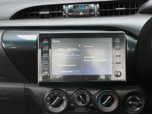 Toyota Hilux 2.4GD-6 single cab 4x4 Raider manual - Image 13