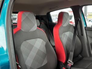 Renault Kwid 1.0 Zen - Image 18