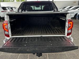 Nissan Navara 2.5DDTi double cab LE Plus - Image 13