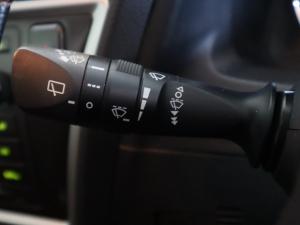 Toyota Auris 1.6 XS - Image 19