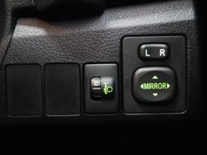 Toyota Auris 1.6 XS - Image 21