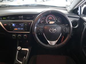 Toyota Auris 1.6 XS - Image 9