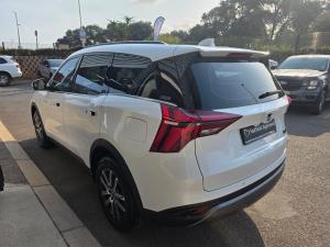 Mahindra XUV700 2.0T AX7L - Image 8