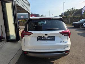 Mahindra XUV700 2.0T AX7L - Image 9