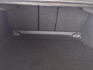 Mercedes-Benz C-Class C200 Avantgarde - Image 10