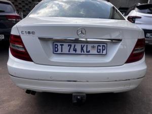 Mercedes-Benz C-Class C180 Avantgarde auto - Image 4