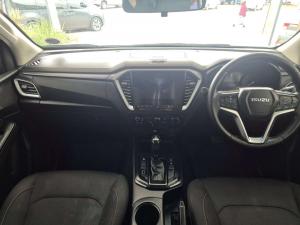 Isuzu D-MAX 1.9 Ddi LS 4X4 automatic D/C - Image 10