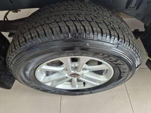 Isuzu D-MAX 1.9 Ddi LS 4X4 automatic D/C - Image 13