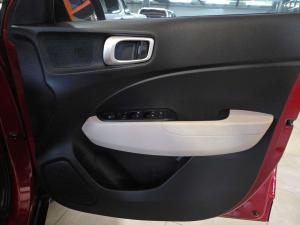 Hyundai Venue 1.2 Motion - Image 14