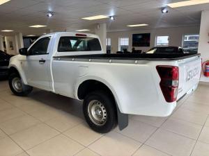 Isuzu D-Max 1.9TD single cab L manual - Image 9