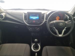 Toyota Vitz 1.0 XR manual - Image 6