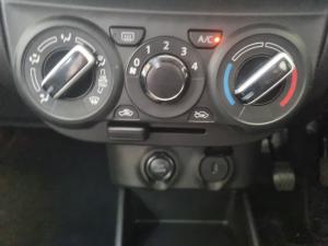 Toyota Vitz 1.0 XR manual - Image 14
