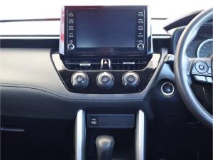 Toyota Corolla Cross 1.8 Xi - Image 10