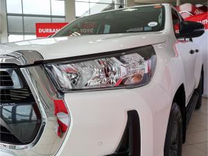 Toyota Hilux 2.4GD-6 double cab Raider manual - Image 15