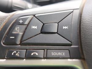 Nissan Navara 2.5DDTI SE automatic D/C - Image 17
