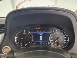 Nissan Navara 2.5D LE 4X4 automatic D/C - Image 10