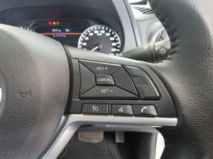 Nissan Navara 2.5D LE 4X4 automatic D/C - Image 15