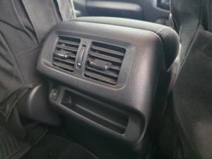 Nissan Navara 2.5D LE 4X4 automatic D/C - Image 18