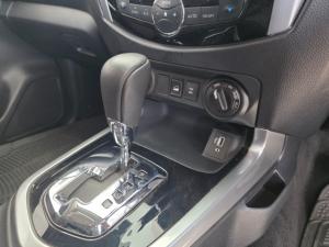 Nissan Navara 2.5D LE 4X4 automatic D/C - Image 22