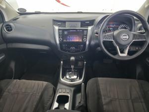 Nissan Navara 2.5D LE 4X4 automatic D/C - Image 9