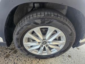 Toyota Corolla Cross 1.8 Xi - Image 19