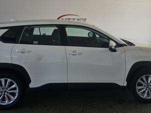 Toyota Corolla Cross 1.8 Xi - Image 3