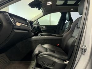 Volvo XC60 T8 Recharge AWD Plus Bright - Image 11