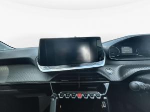 Peugeot 208 1.2 Active - Image 12