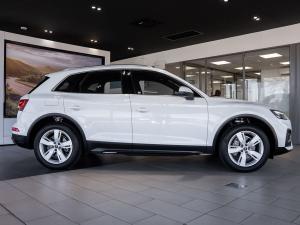 Audi Q5 40TDI quattro - Image 9