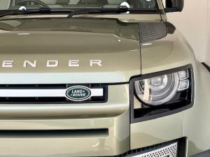 Land Rover Defender 110 D300 SE - Image 20