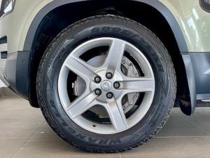 Land Rover Defender 110 D300 SE - Image 7