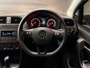 Volkswagen Polo Vivo hatch 1.6 Comfortline auto - Image 11
