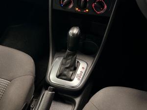 Volkswagen Polo Vivo hatch 1.6 Comfortline auto - Image 15