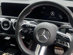 Mercedes-Benz CLA CLA220d Progressive - Image 17
