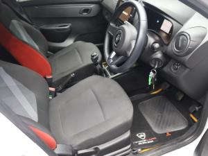 Renault Kwid 1.0 Zen - Image 9