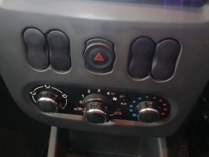 Nissan NP200 1.6i safety pack (aircon) - Image 10