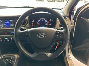 Hyundai Grand i10 1.2 Fluid auto - Image 10