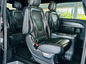 Mercedes-Benz V-Class V300d Exclusive - Image 6
