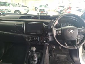 Toyota Hilux 2.8GD-6 Xtra cab 4x4 Legend 50 - Image 6