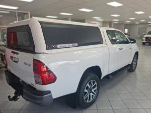 Toyota Hilux 2.8GD-6 Xtra cab 4x4 Legend 50 - Image 2
