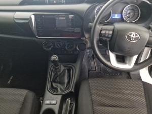 Toyota Hilux 2.7 S - Image 6