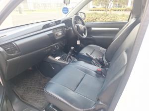 Toyota Hilux 2.0 single cab S (aircon) - Image 7