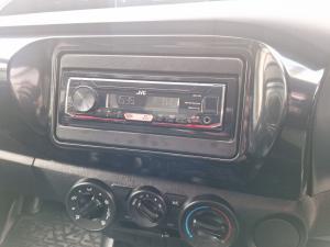Toyota Hilux 2.0 single cab S (aircon) - Image 11