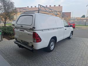 Toyota Hilux 2.0 single cab S (aircon) - Image 2
