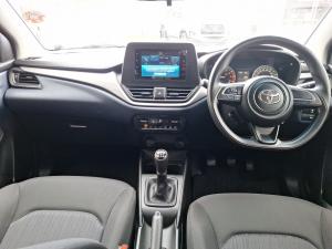 Toyota Starlet 1.5 XS manual - Image 6