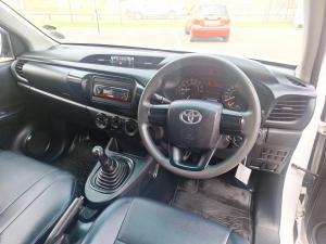 Toyota Hilux 2.0 single cab S (aircon) - Image 6