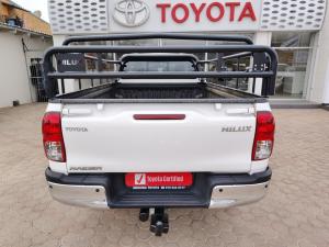 Toyota Hilux 2.4GD-6 single cab Raider manual - Image 5